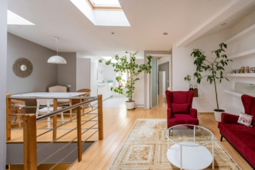 Interiors: the New Age of Elegance