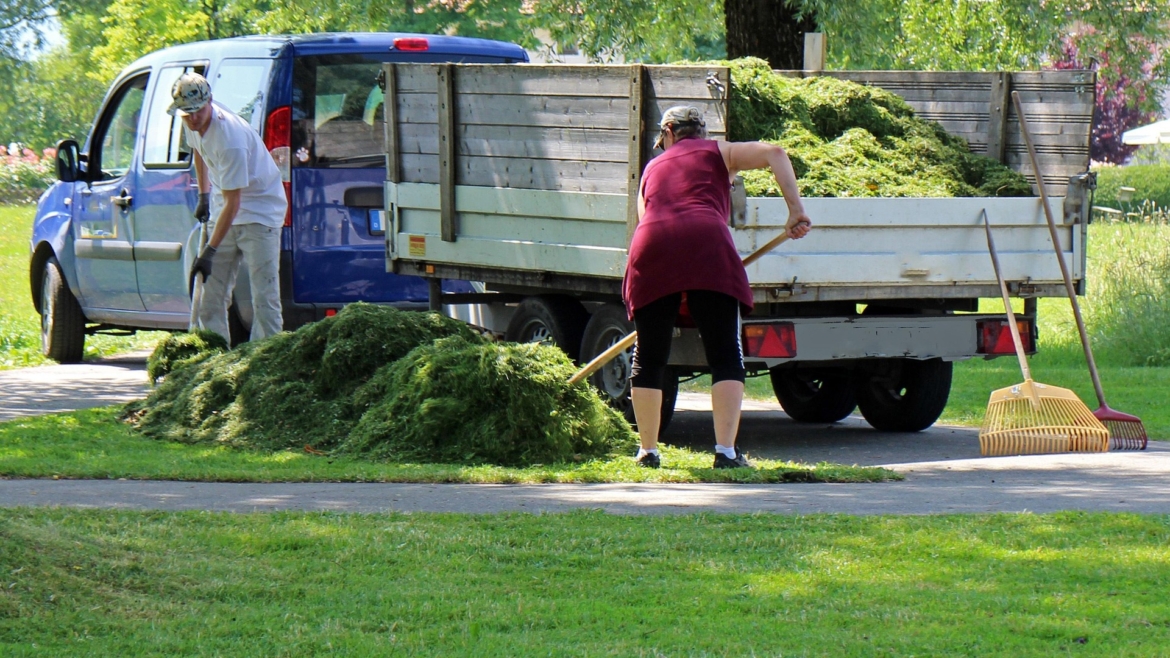 Transforming Your Backyard into a Year-Round Oasis
